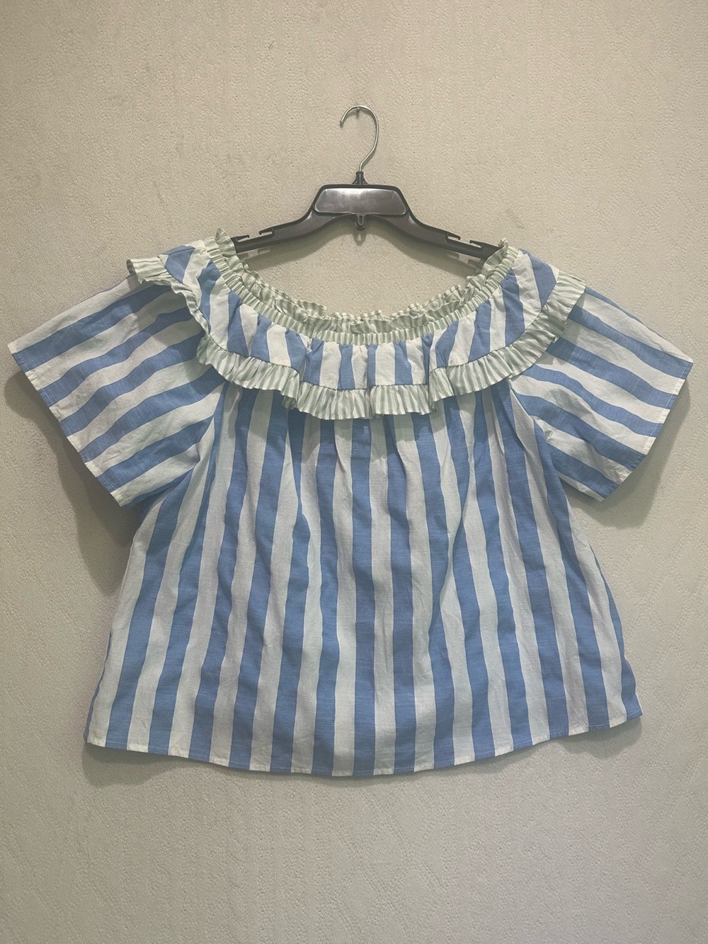 Voy Blue & White Striped Off-Shoulder Top with Green & White Ruffle Neck Sz L